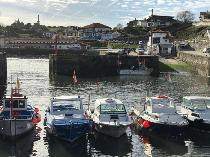 Apartamentos El Muelle Comillas Kültér fotó